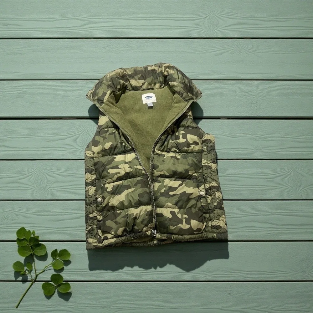 Old Navy Womens Puffer Vest Camo Green Zip Up‎ Stand Collar Size M